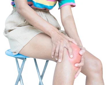 Wondering Why Your Knee Hurts? 12 Reasons and When to Worry